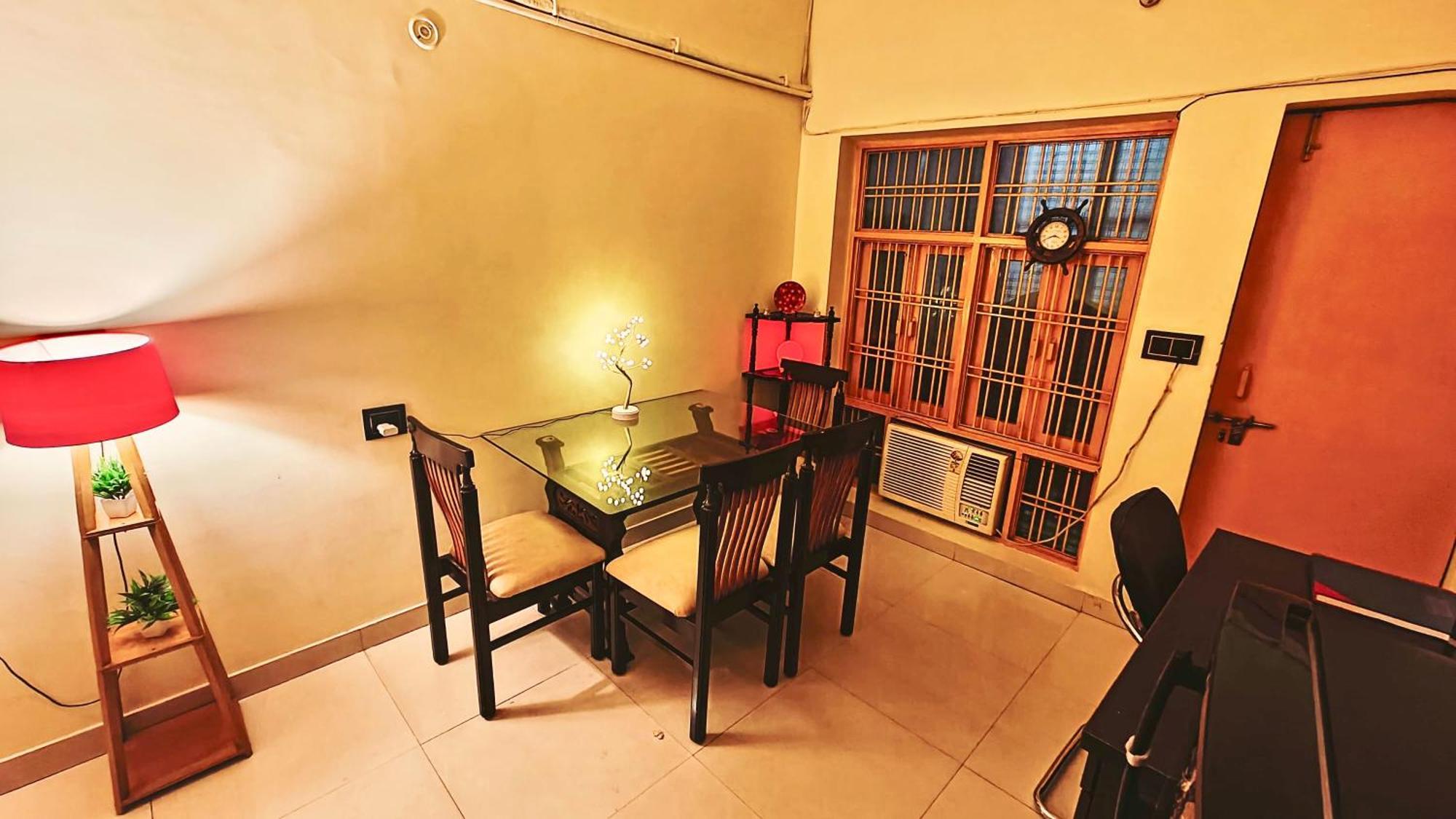 The Yellow House - Couple'S Getaway In Gomti Nagar- 1 Bhk Lucknow Luaran gambar