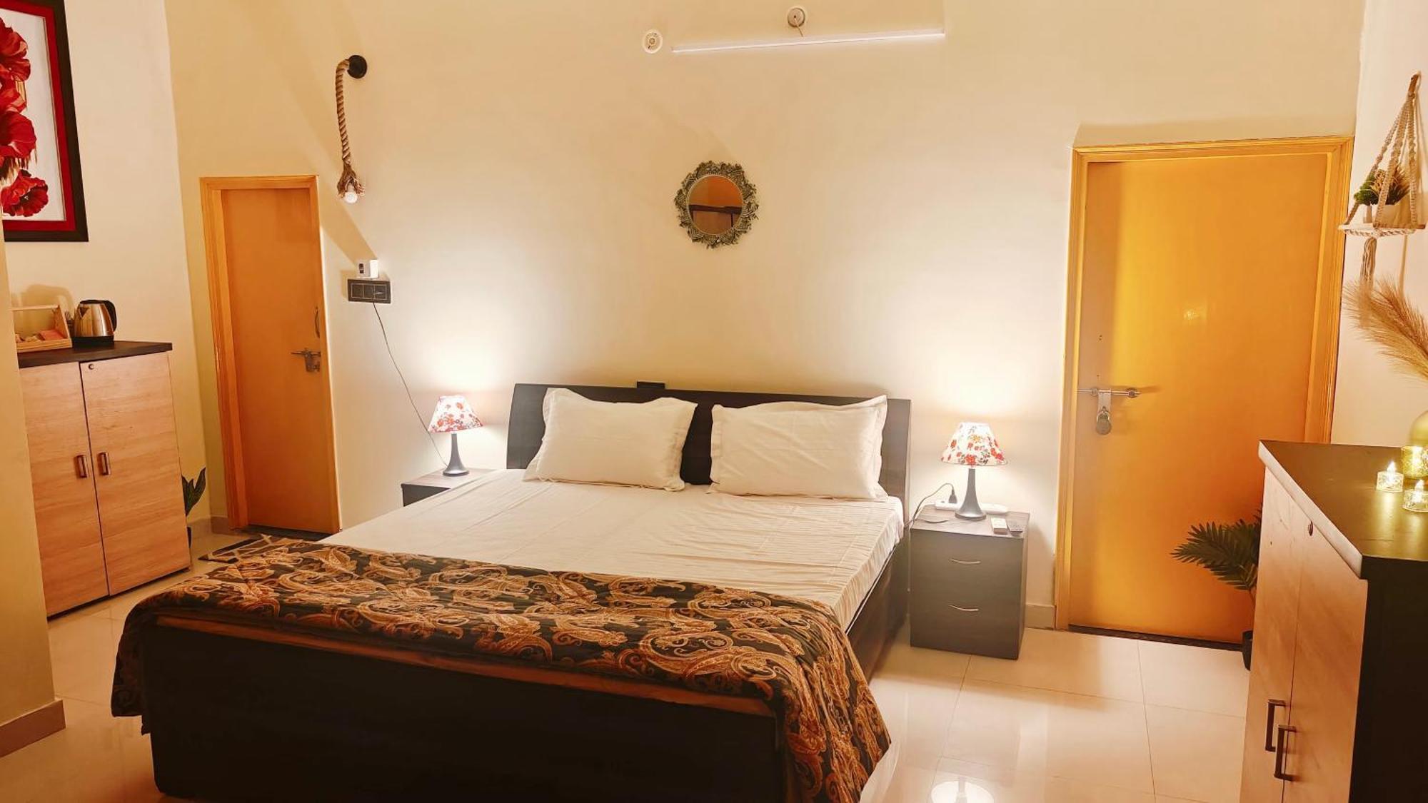 The Yellow House - Couple'S Getaway In Gomti Nagar- 1 Bhk Lucknow Luaran gambar